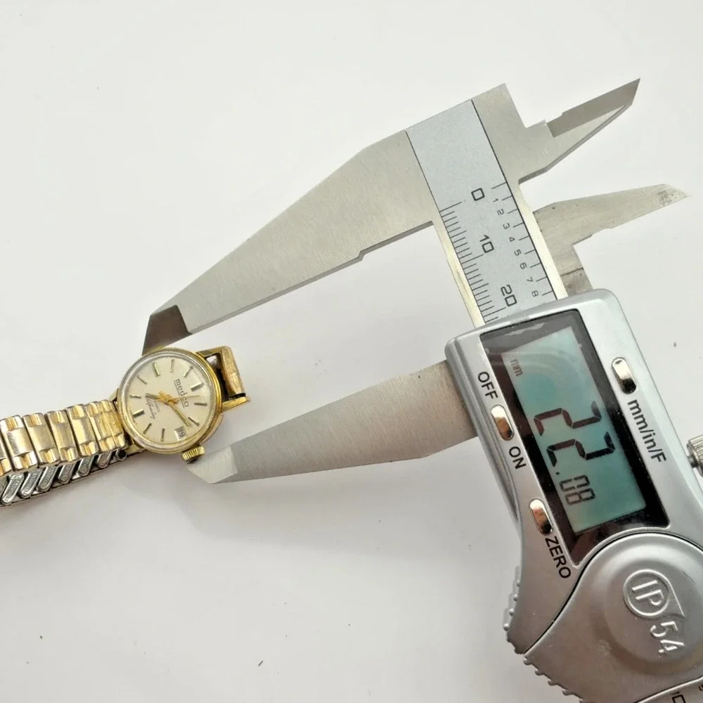 Medco 17 Jewels Selfwinding Swiss Made Ladies Watch Date Gold Tone Parts